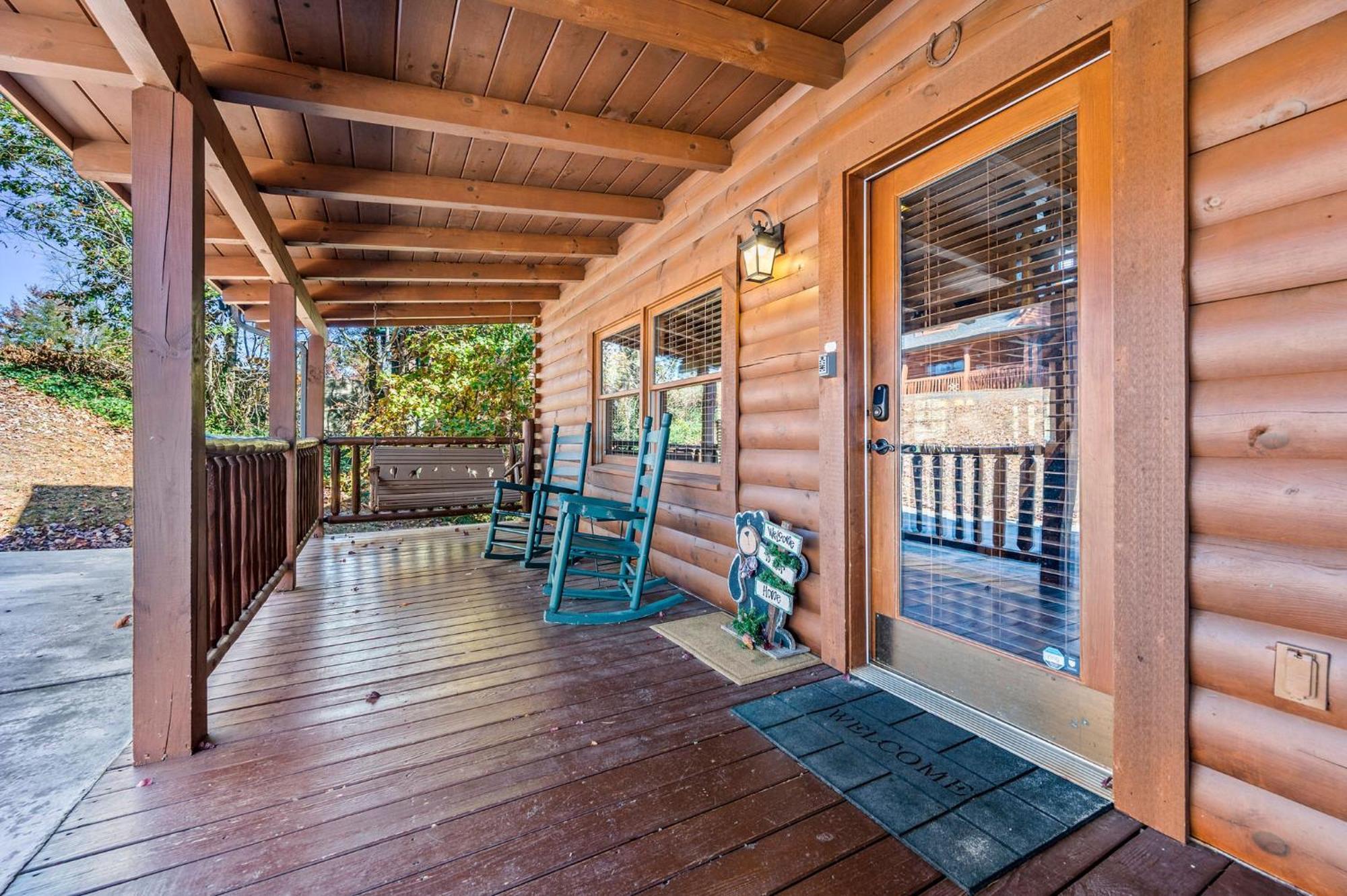 Bearfoot Pines - True Log Cabin - Wi-Fi, Hot Tub, Fishing, Deck With Views! - Mins To Pf セバービル エクステリア 写真
